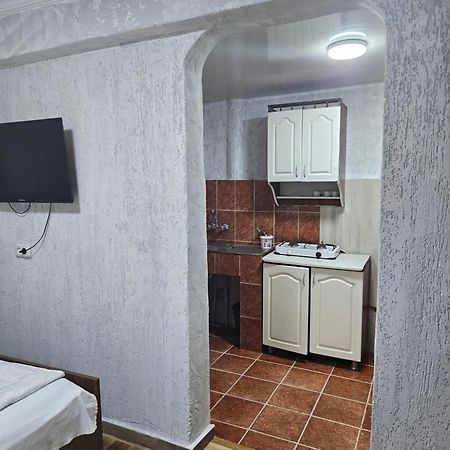 Guest House 2 Floor บาทูมิ ภายนอก รูปภาพ