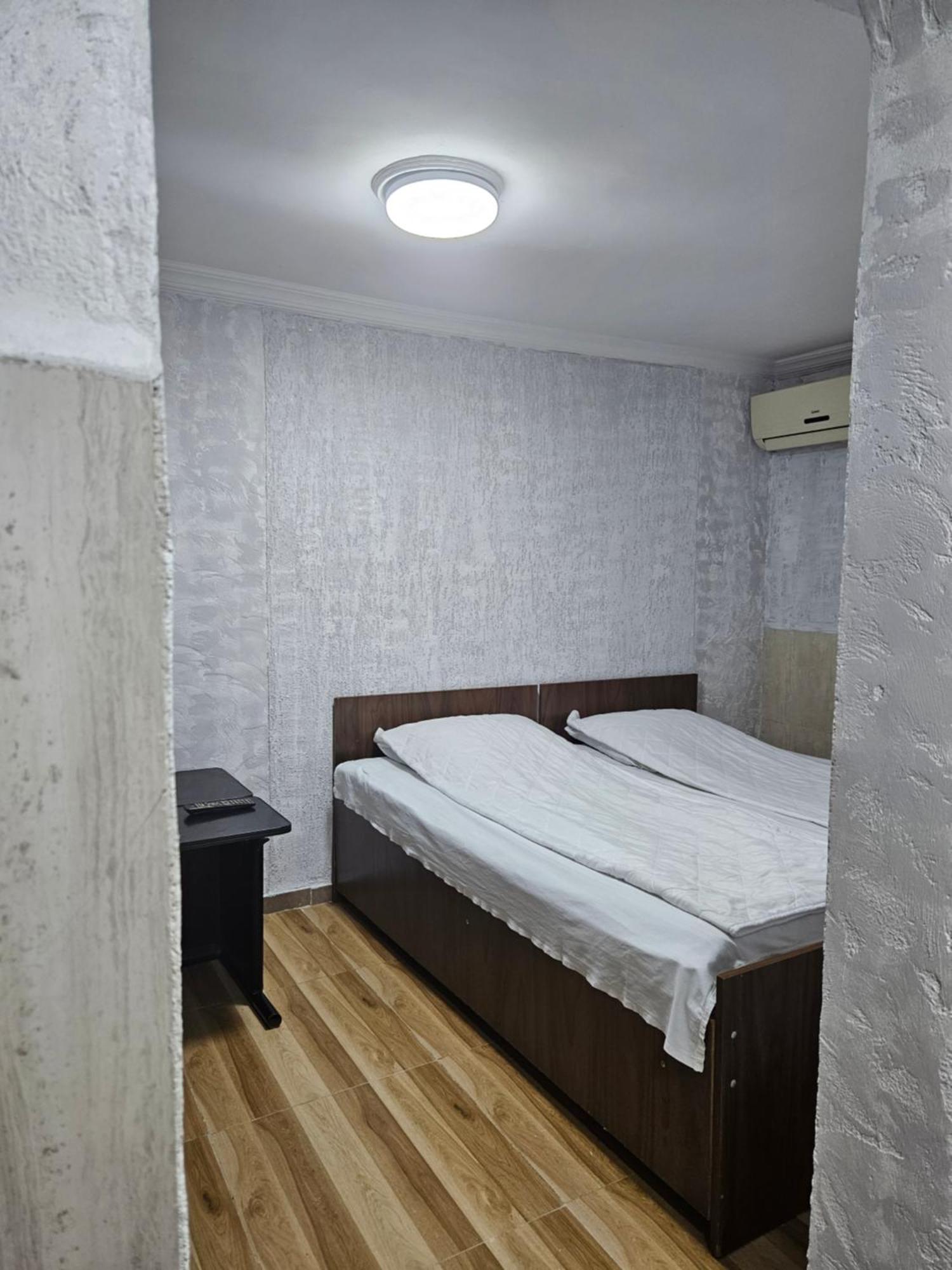 Guest House 2 Floor บาทูมิ ภายนอก รูปภาพ