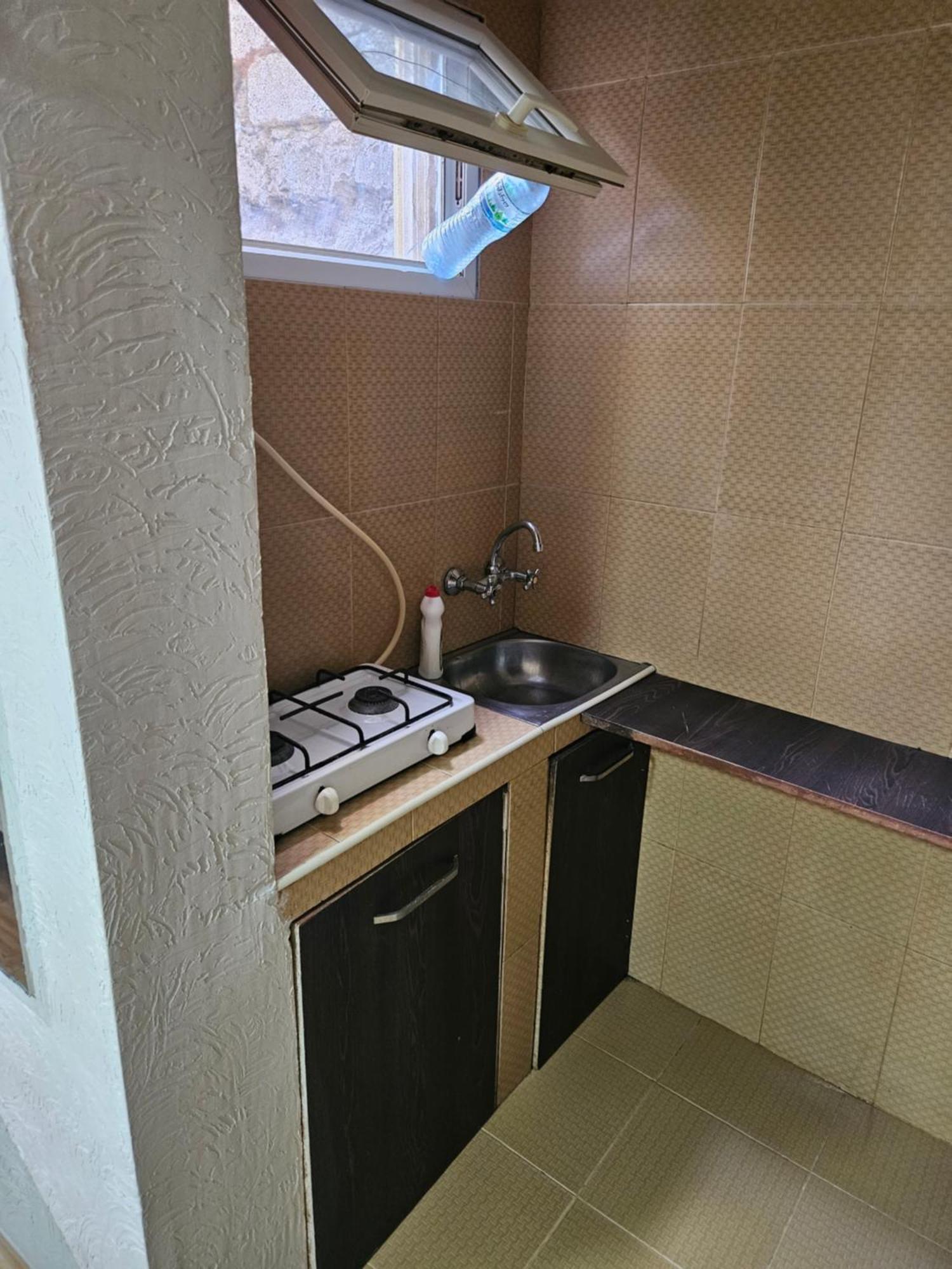 Guest House 2 Floor บาทูมิ ภายนอก รูปภาพ